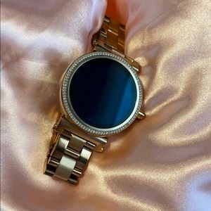 MK 2nd Generation Sofie smartwatch, rose gold.